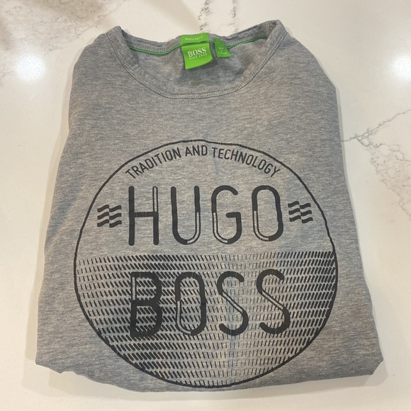 Men’s Hugo Boss shirt - Picture 1 of 4